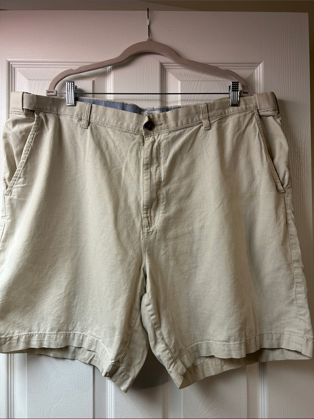 croft & barrow Men’s Beige Flat-Front Chino Shorts
